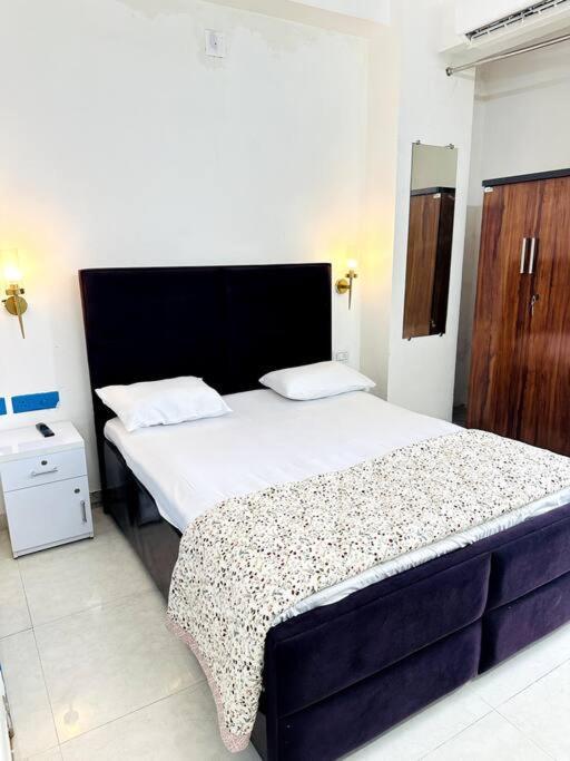 Nilambar Apartment